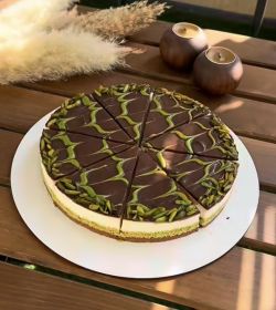 چیز کیک دوبی شکلاتی